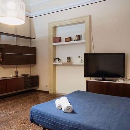 Bed And Books Bed & Breakfast คาตาเนีย ภายนอก รูปภาพ