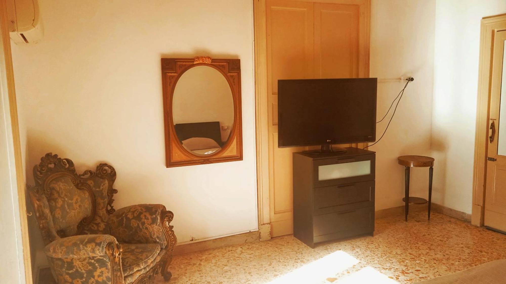 Bed And Books Bed & Breakfast คาตาเนีย ภายนอก รูปภาพ
