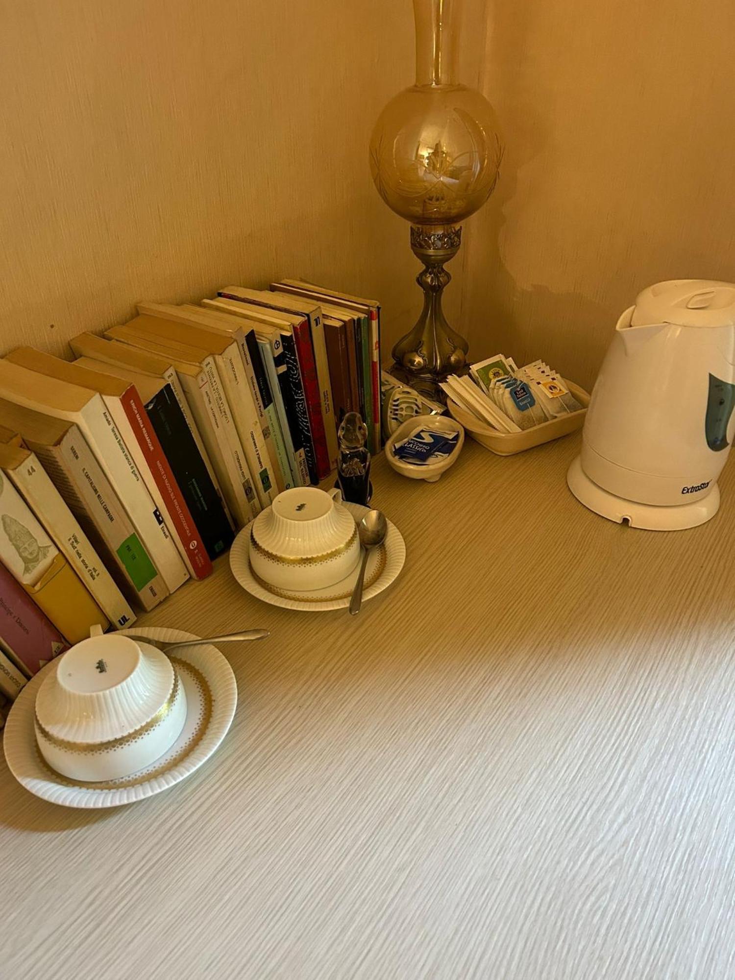 Bed And Books Bed & Breakfast คาตาเนีย ภายนอก รูปภาพ