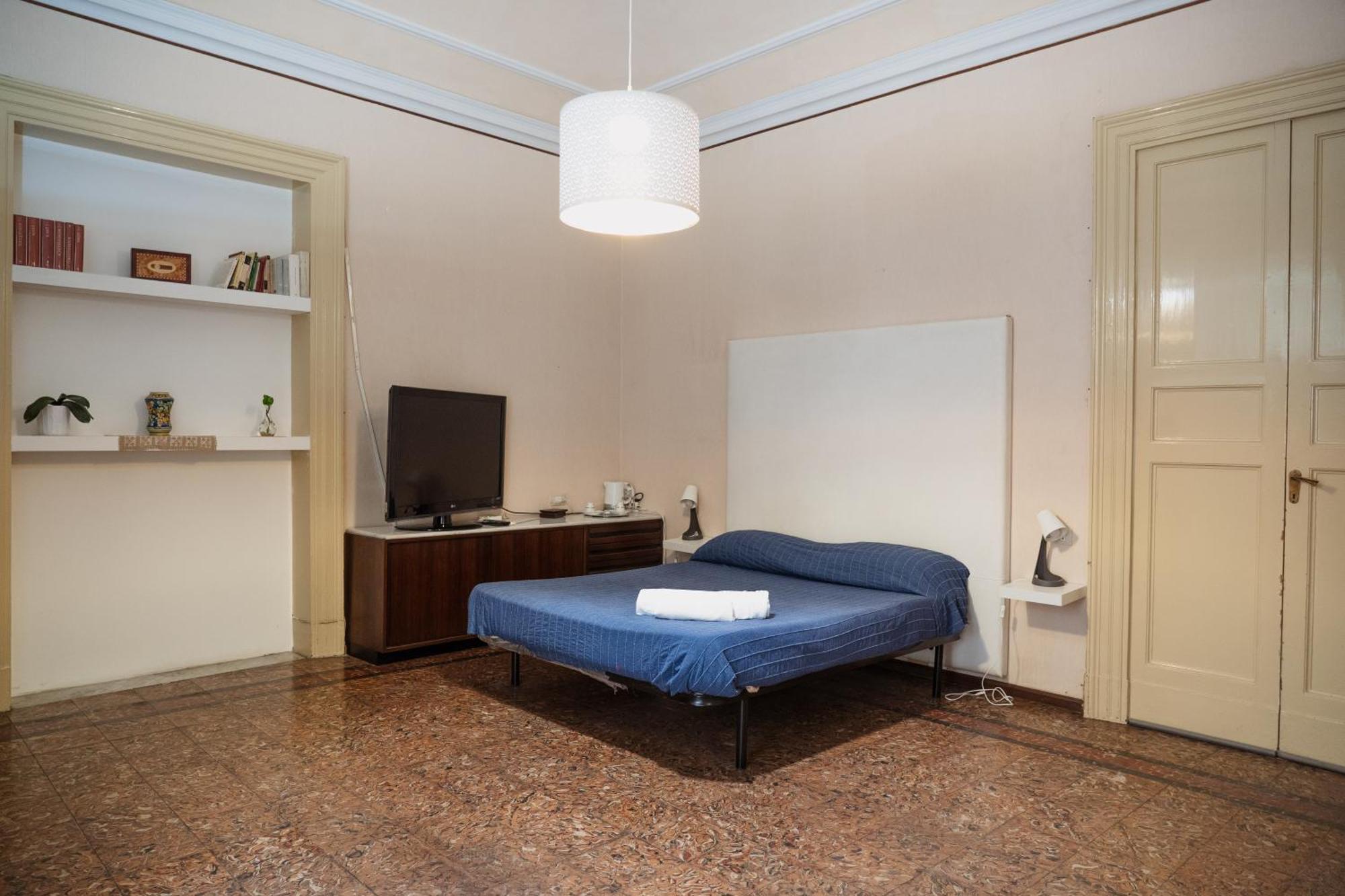 Bed And Books Bed & Breakfast คาตาเนีย ภายนอก รูปภาพ