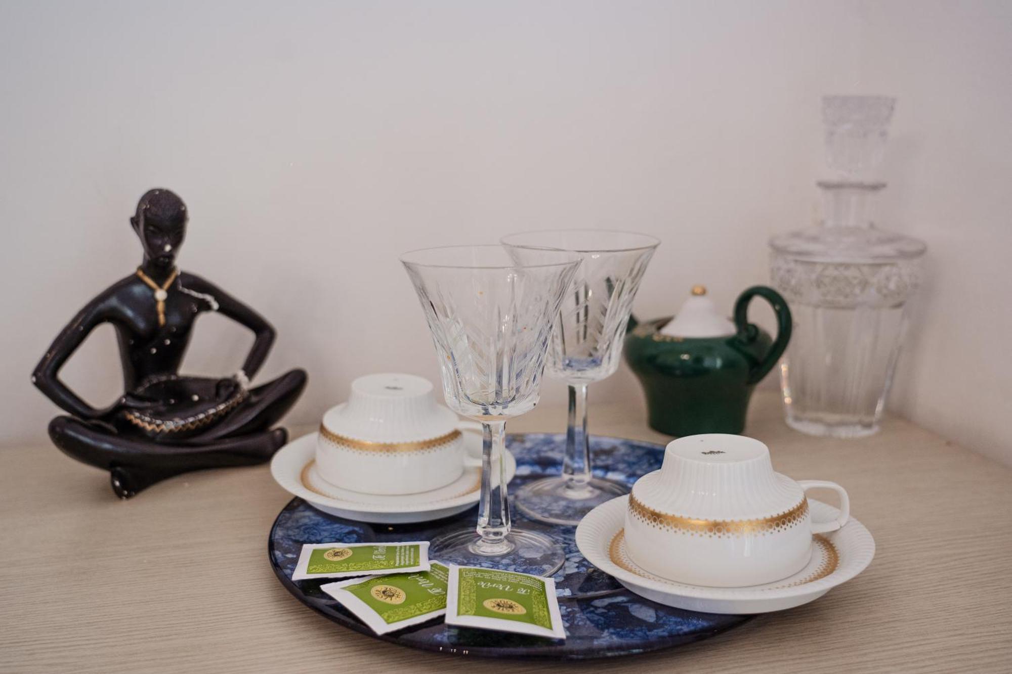 Bed And Books Bed & Breakfast คาตาเนีย ภายนอก รูปภาพ