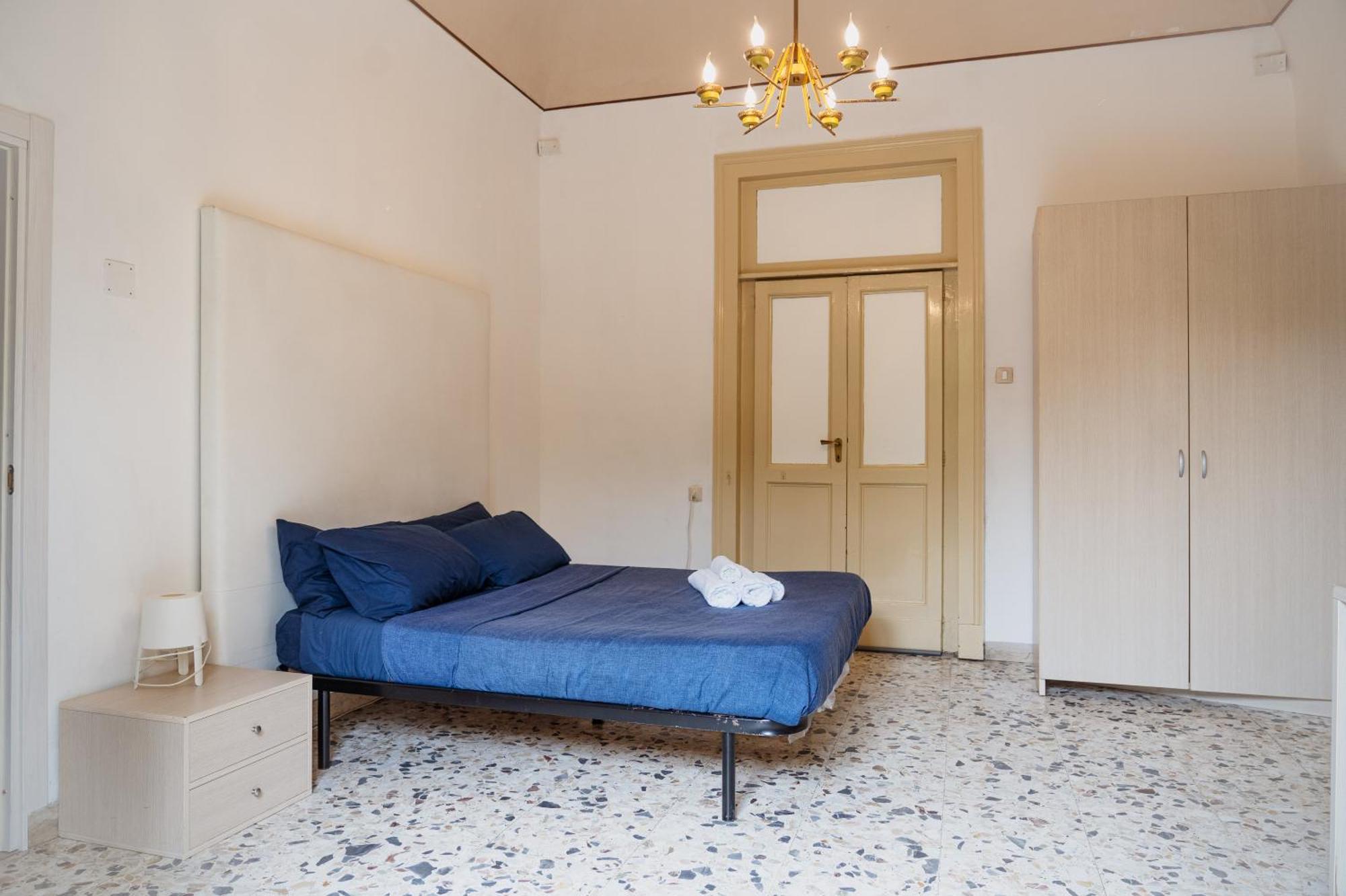 Bed And Books Bed & Breakfast คาตาเนีย ภายนอก รูปภาพ